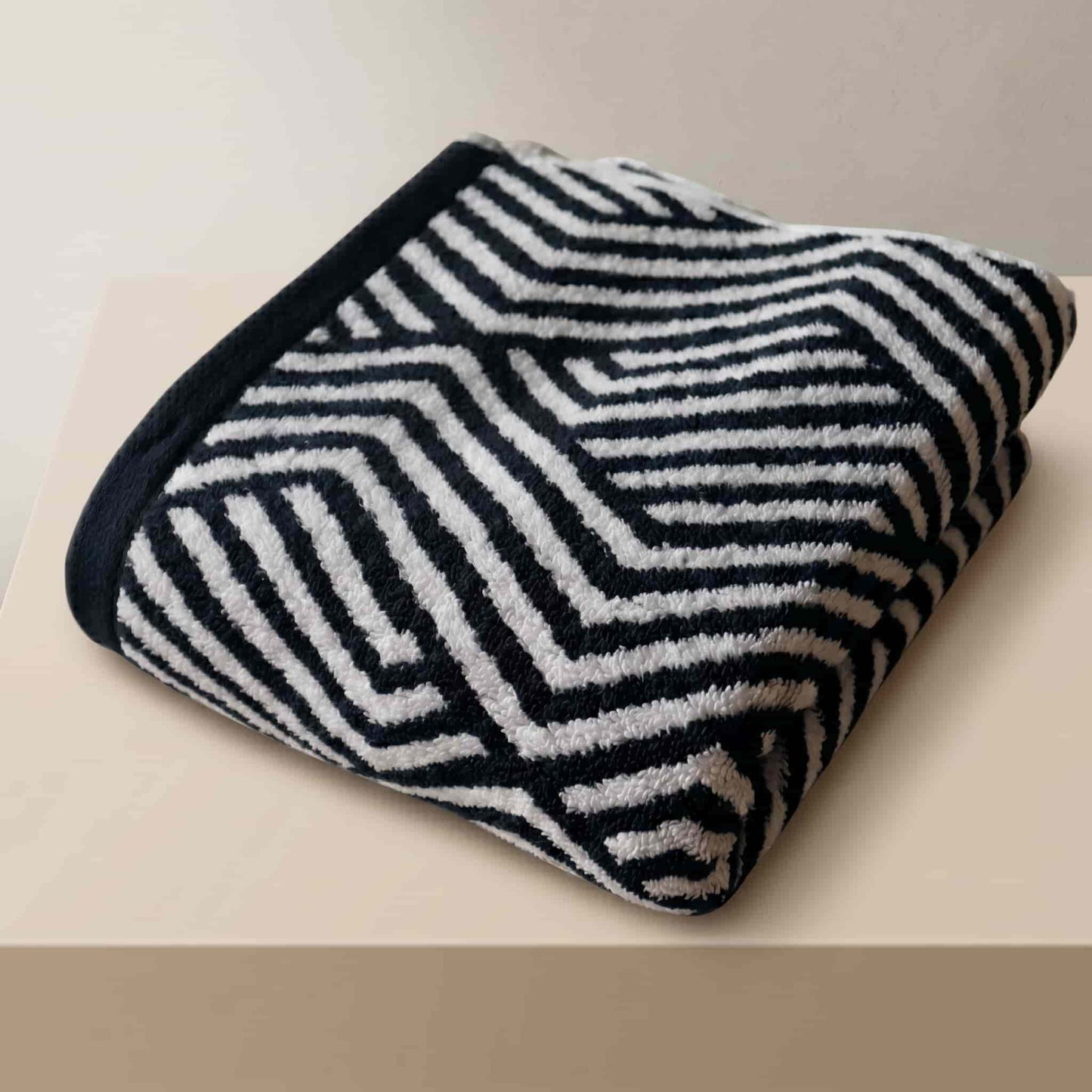 Geometric Cotton Towel 550 GSM | Bath & Hand Sizes, Premium Weave